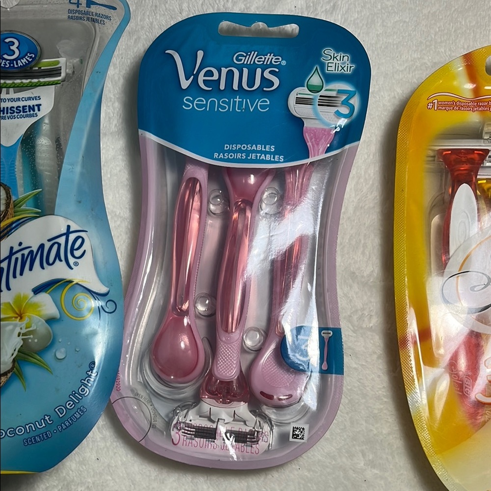 Mix‎ 3 sensitive Delight Razors - Picture 3 of 5
